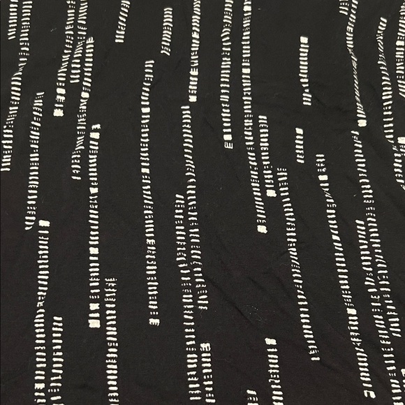 Apt. 9 Black and White Patterned Blouse - Picture 3 of 4